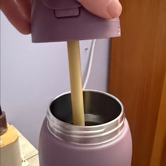 Owala freesip 40oz with silicone boot - Picture 4 of 6